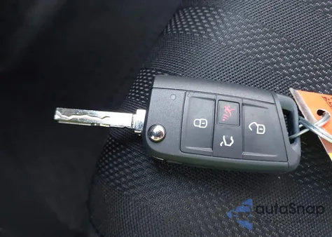 2024 Volkswagen Jetta 1.5T Sport z USA, uszkodzony, nr VIN 3VWBM7BU2RM084111